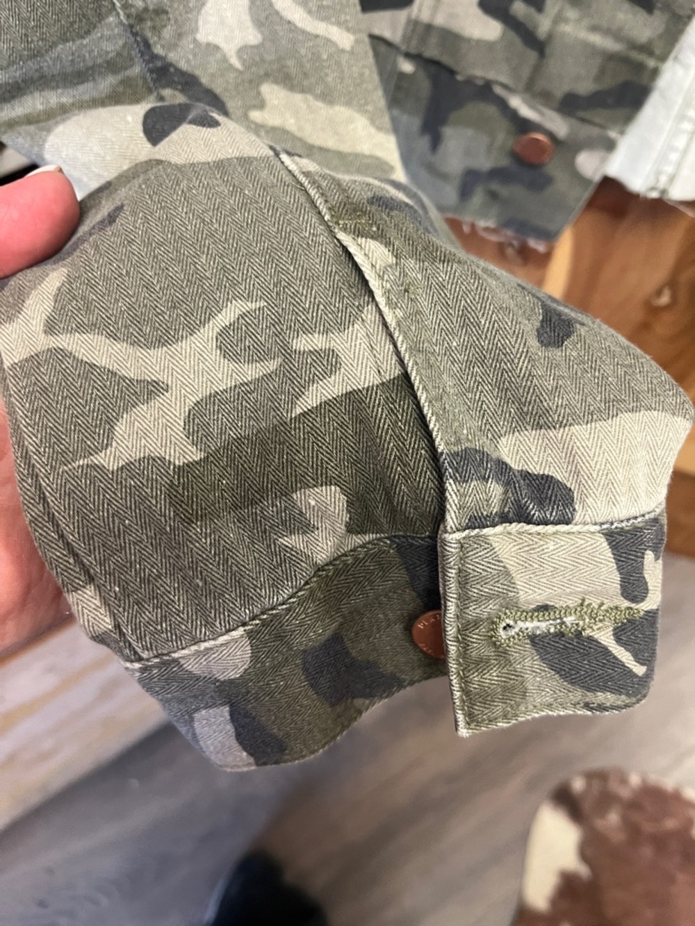 Dear John Green Camo Cropped Trucker Jacket - Picture 5 of 8